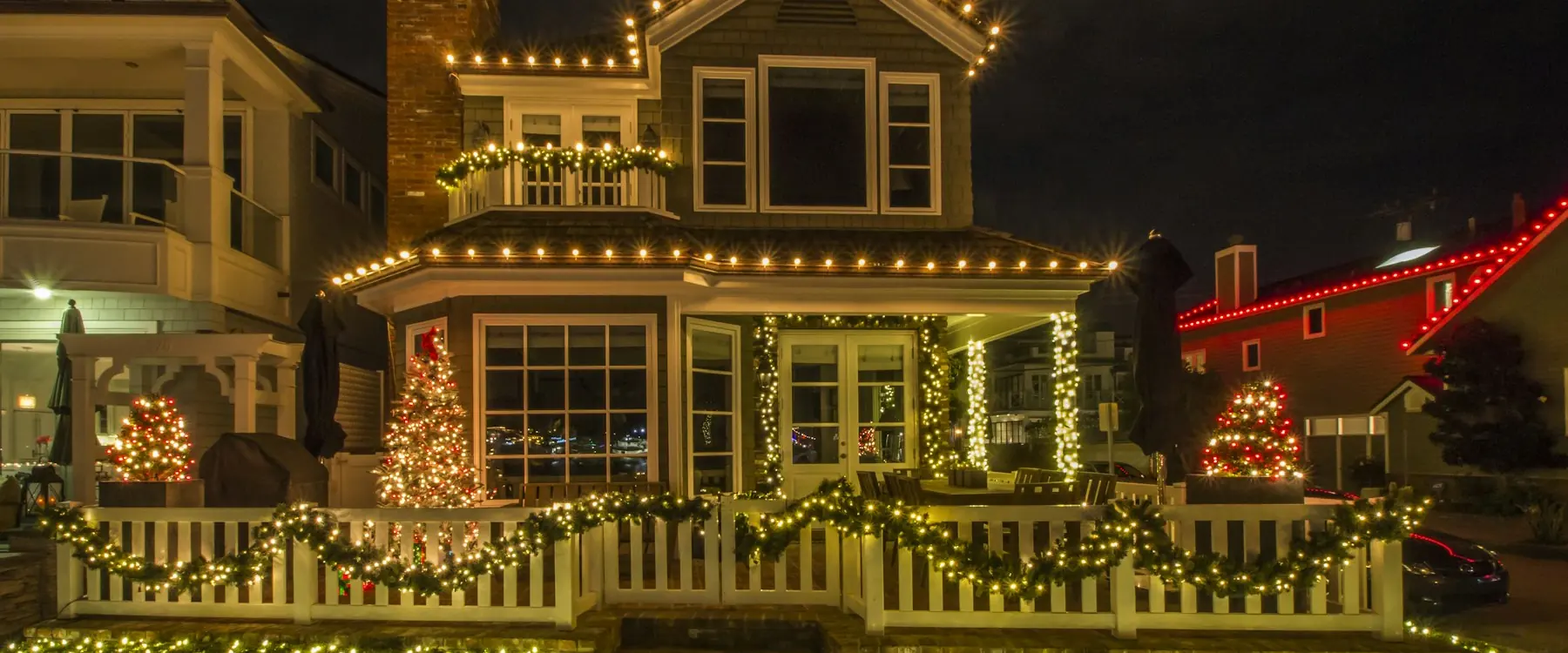 Christmas lights on a home — roofline lighting like we install in Merriam, Kansas